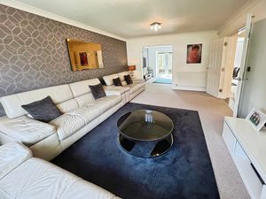 Lounge- click for photo gallery